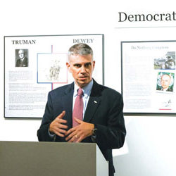 Brian Golden speaking at the Museum