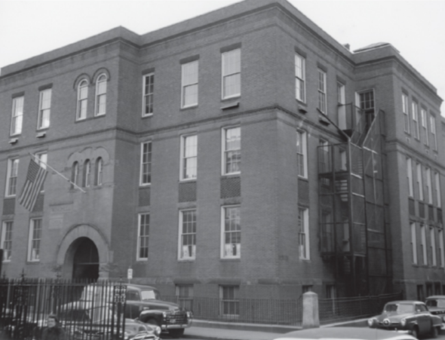 The Winchell School, Roman Revival school building of 3.5 stories