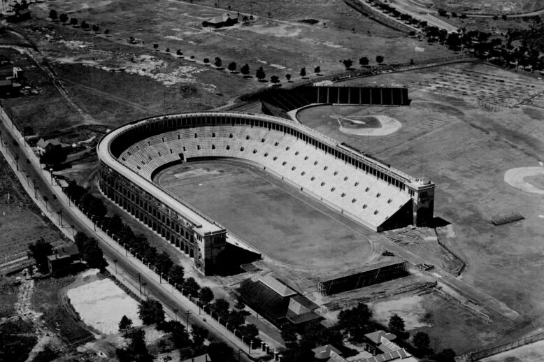 Massachusetts_-_Harvard_Stadium_-_NARA_-_23941263